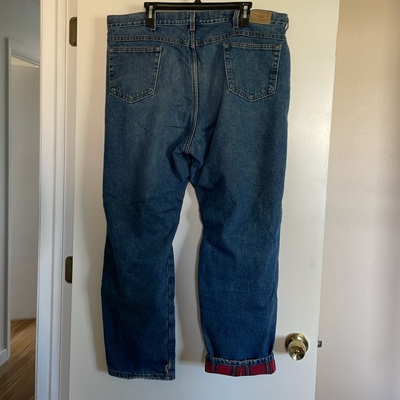 LLBean men’s flannel lined jeans. 42x30. Classic tartan plaid. See wear at cuff. - Picture 6 of 6